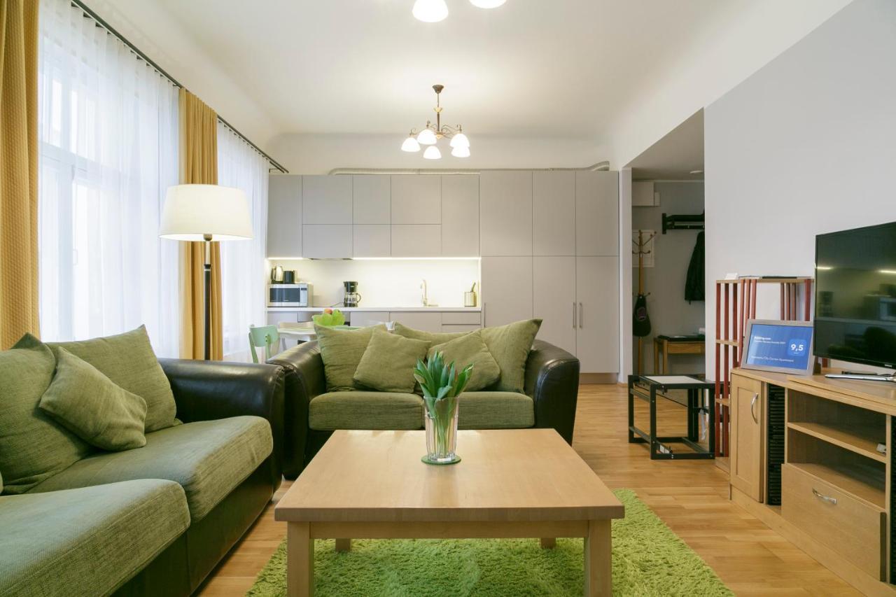 Saaresalu City Center Apartment Pärnu Esterno foto