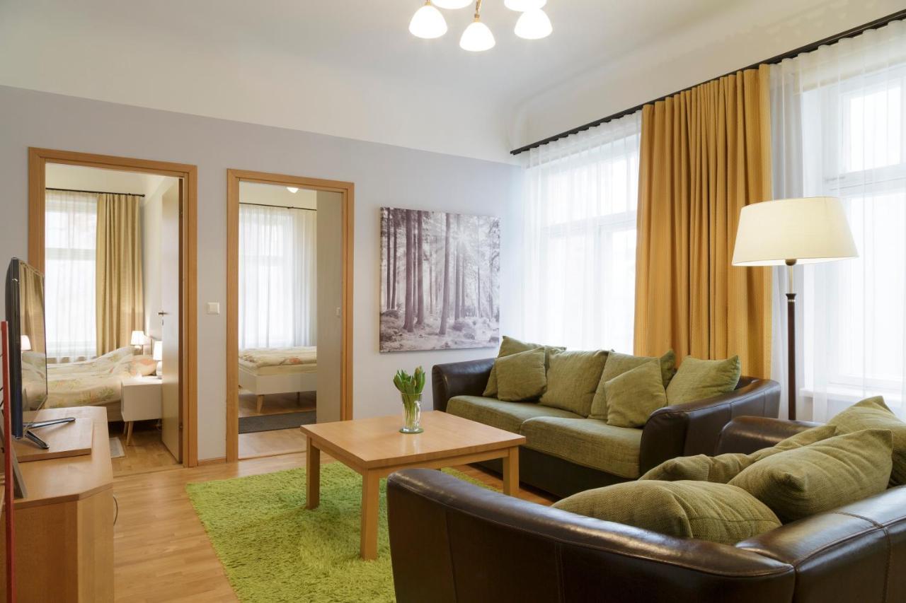 Saaresalu City Center Apartment Pärnu Esterno foto