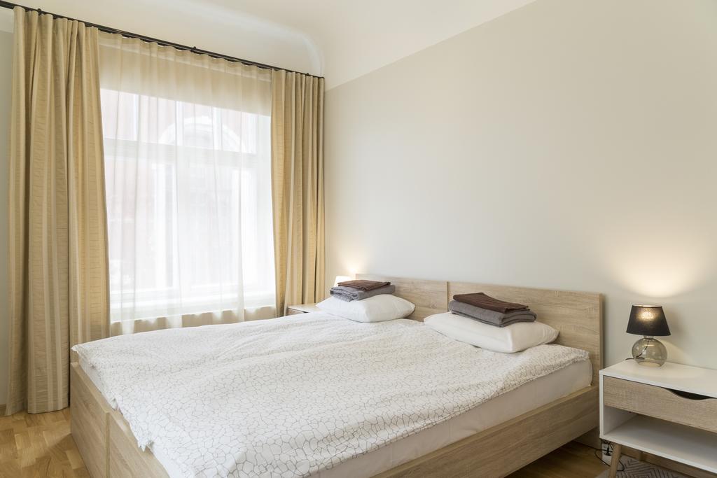 Saaresalu City Center Apartment Pärnu Esterno foto