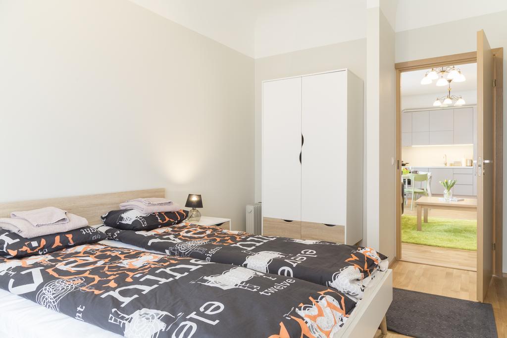 Saaresalu City Center Apartment Pärnu Esterno foto